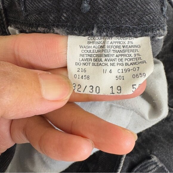 Vintage Levi’s 90s 501 Black Charcoal Denim Jeans 32/30 - Picture 7 of 15